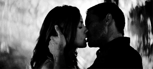 Sexy passionate kiss gif hand behind neck